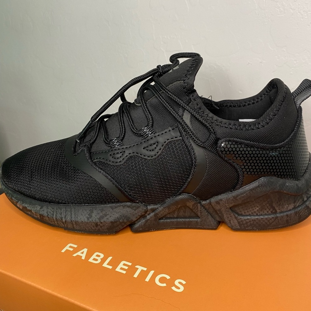 Black Fabletics athletic sneaker. Size 7.5 in women
